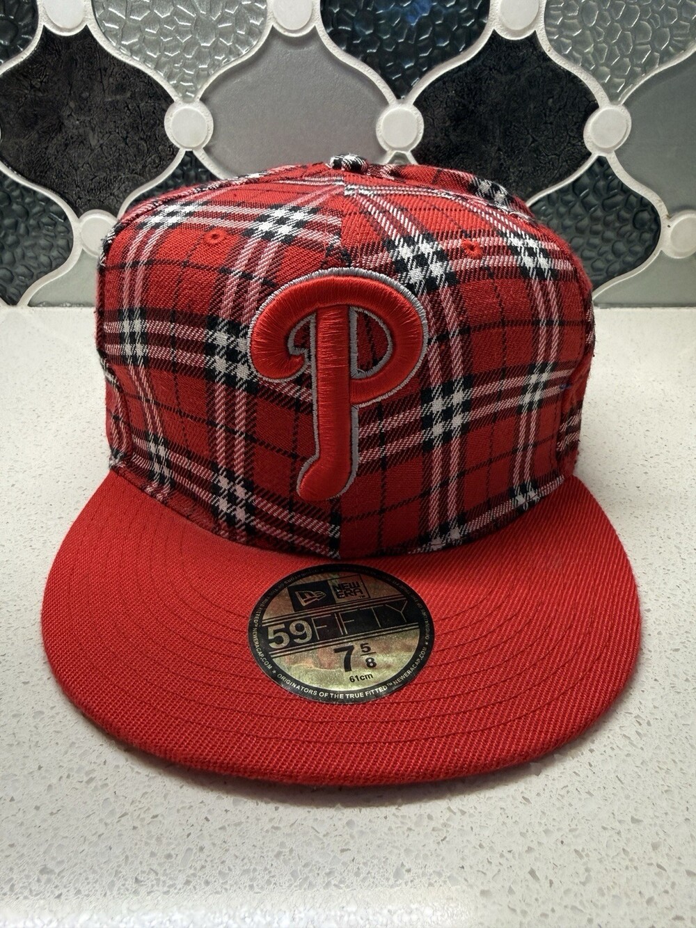 Philadelphia Phillies New Era 59FIFTY 7 5/8 Plaid Fitted Hat MLB Red Tartan